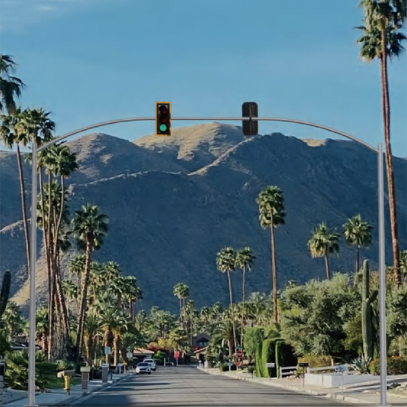 Poste de semáforo de aluminio con brazo